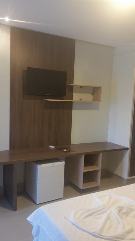 Kamur Plaza Hotel Goianesia Bilik gambar