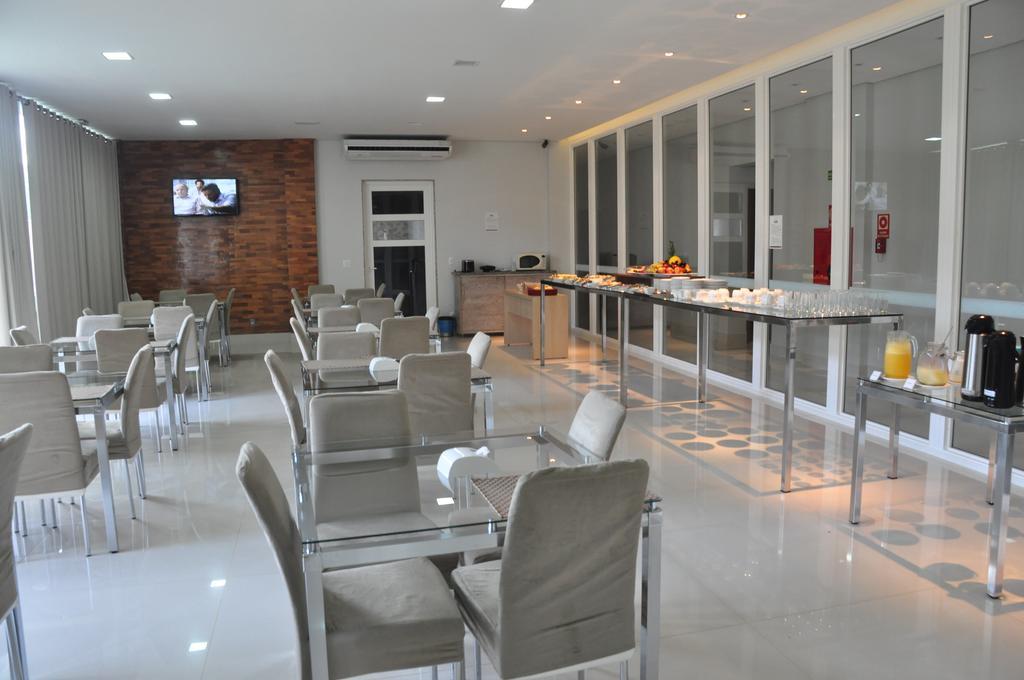 Kamur Plaza Hotel Goianesia Luaran gambar